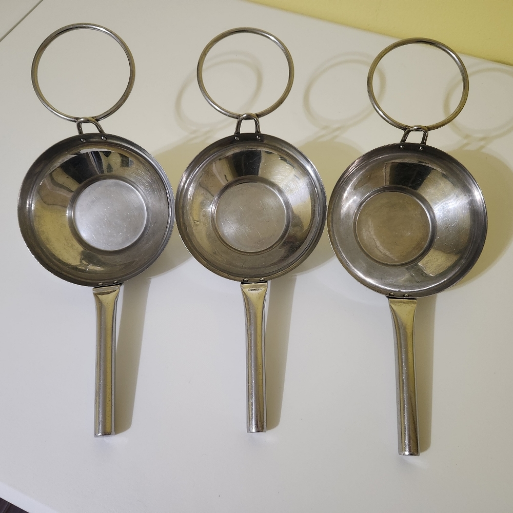 3 frying pans woks with side dish holder